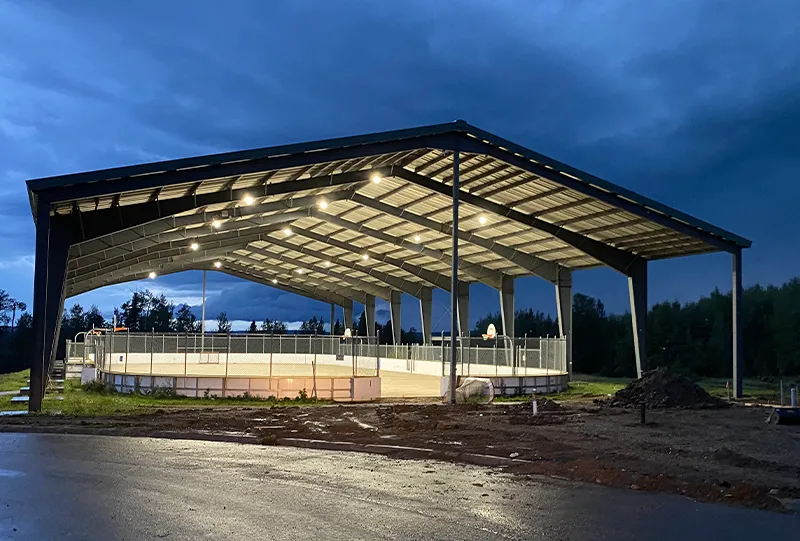 Edificios de acero de paredes rectas Toro - Opciones de hierro rojo y conformado en frío 15 Edificios de acero de paredes rectas Toro - Opciones de hierro rojo y conformado en frío