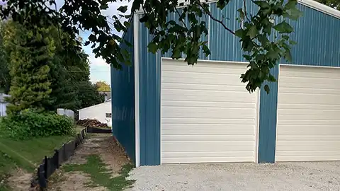 M Model Review Toro Blue Serge Zborshchik