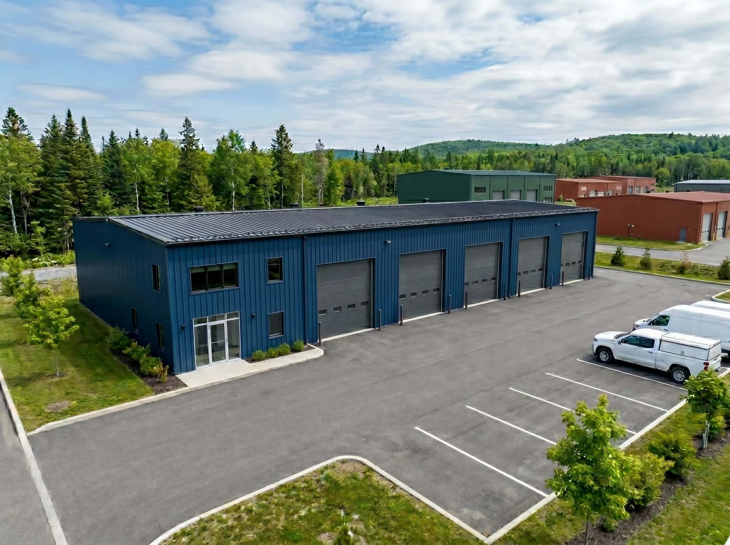 Workshop-steel-building-Quebec Workshop steel building Quebec